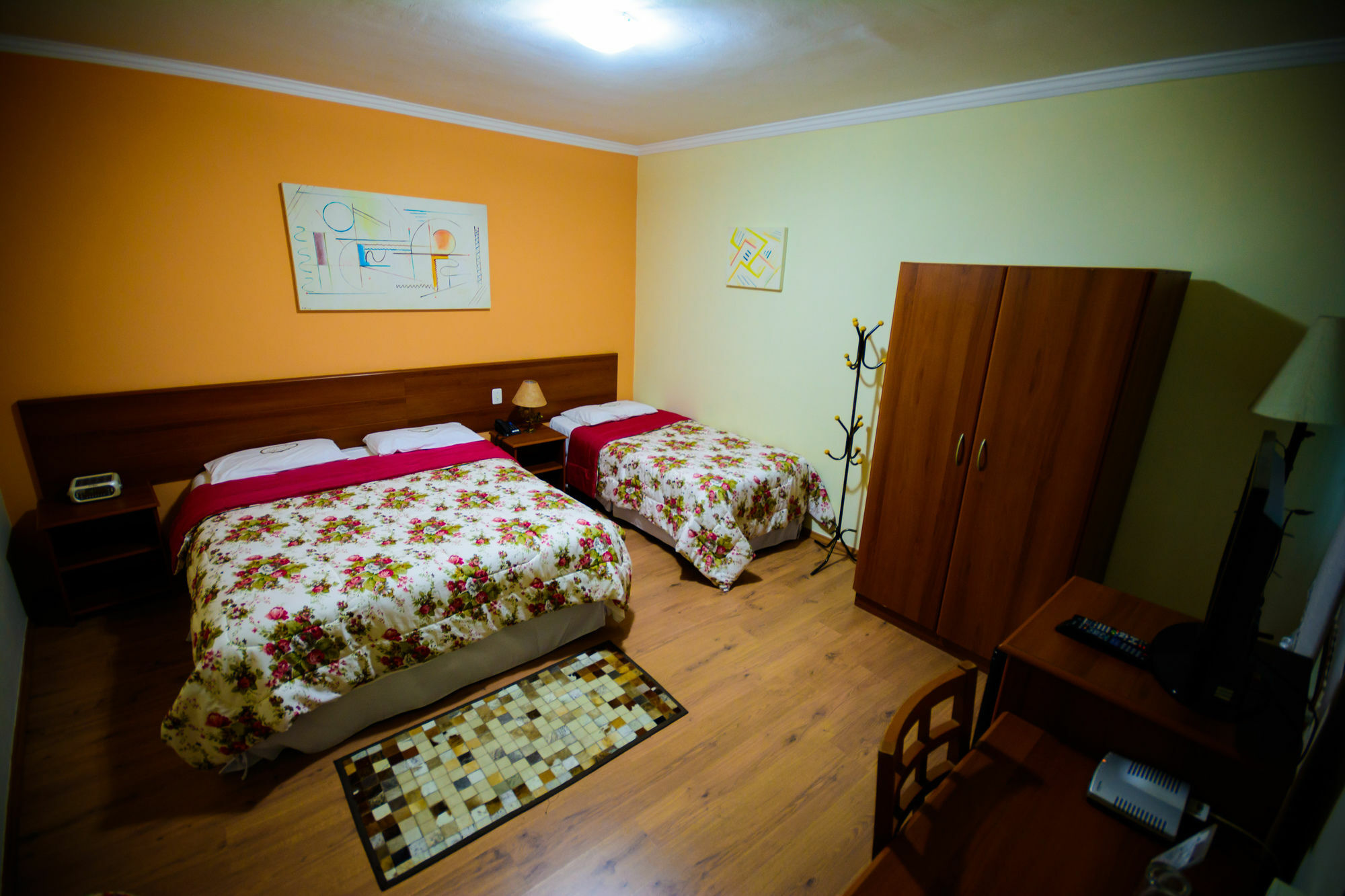 Hotel Valparaiso - Metro Paraiso E 800M Da Av Paulista