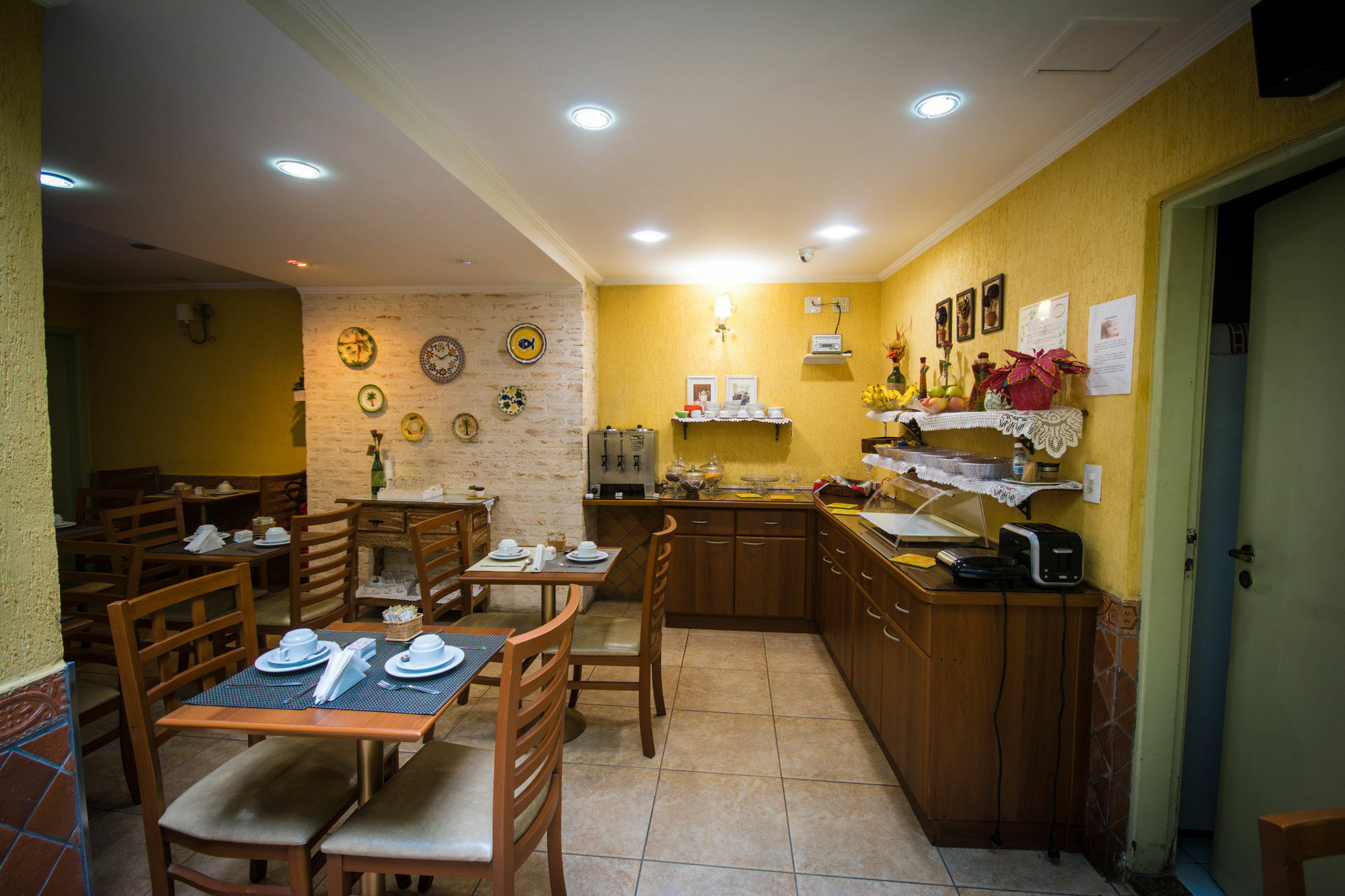Hotel Valparaiso - Metro Paraiso E 800M Da Av Paulista Sao Paulo